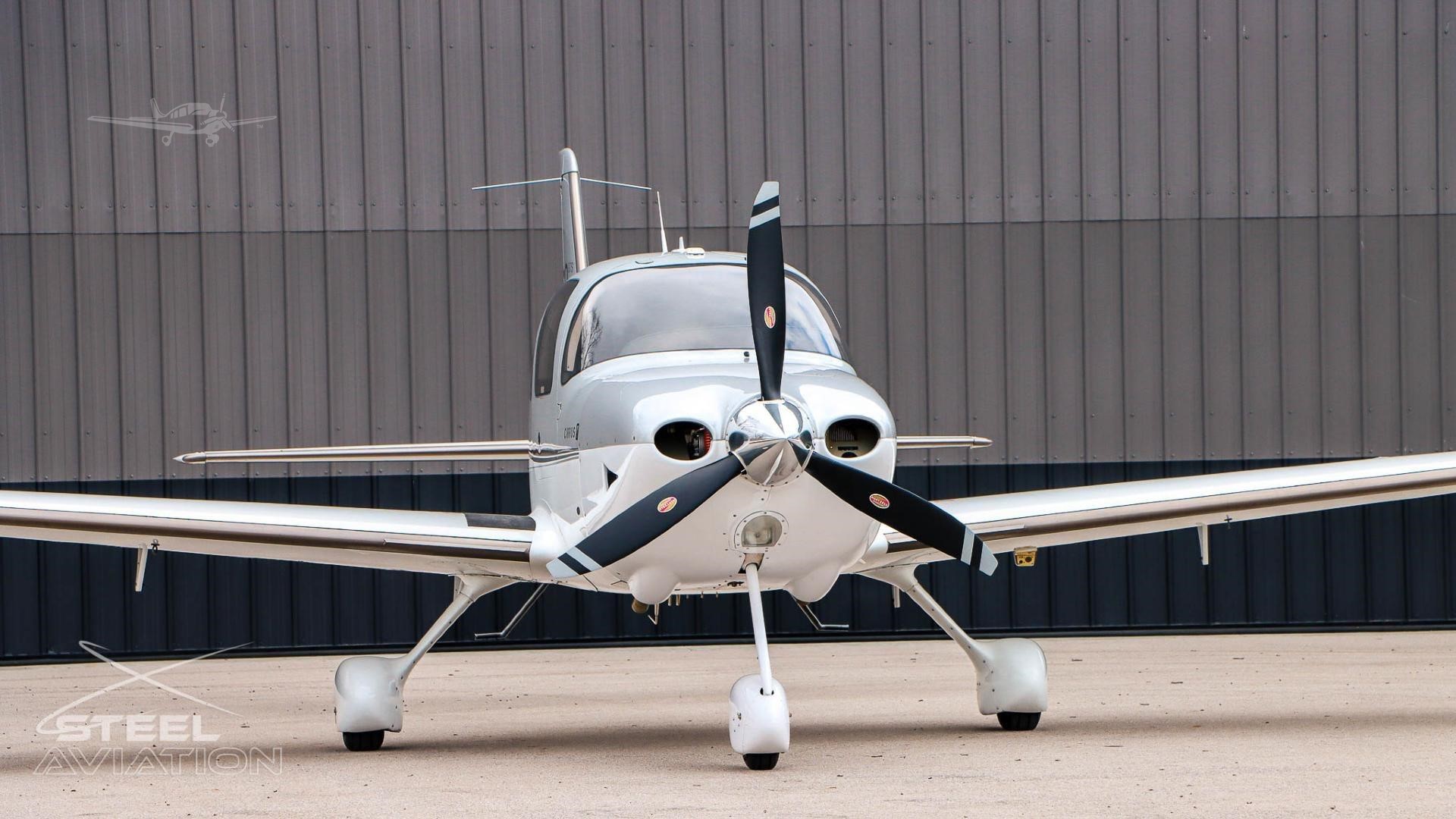 Cirrus SR22