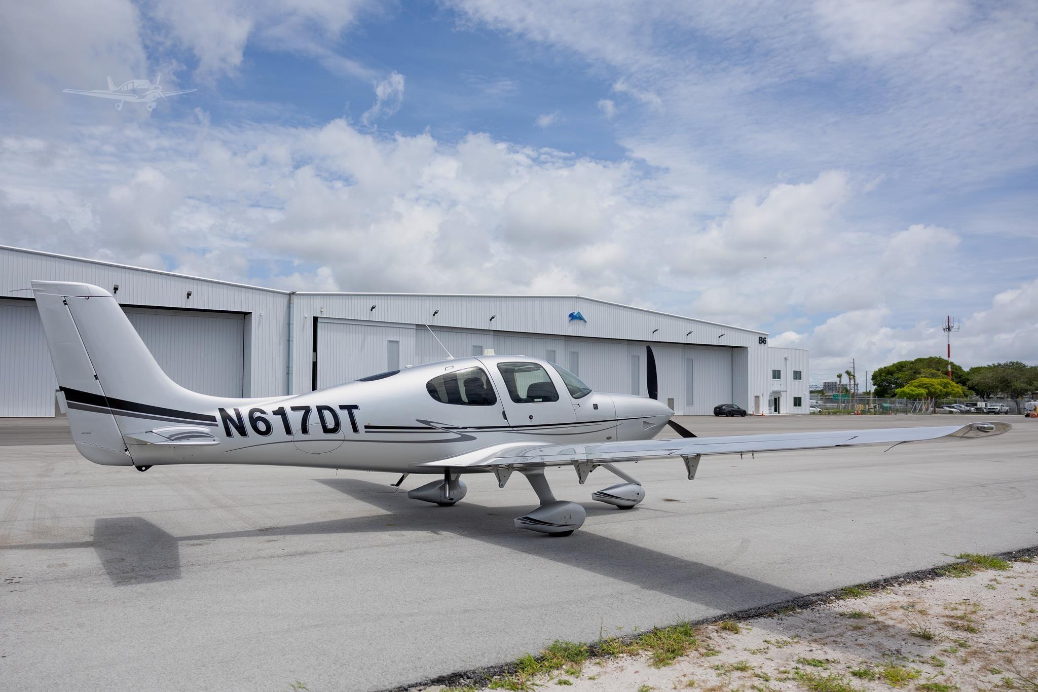 Cirrus SR22
