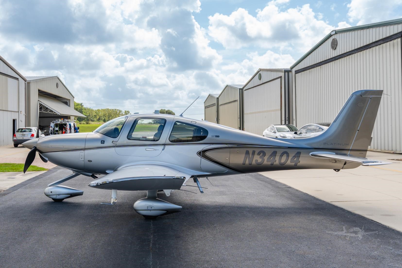 Cirrus SR22