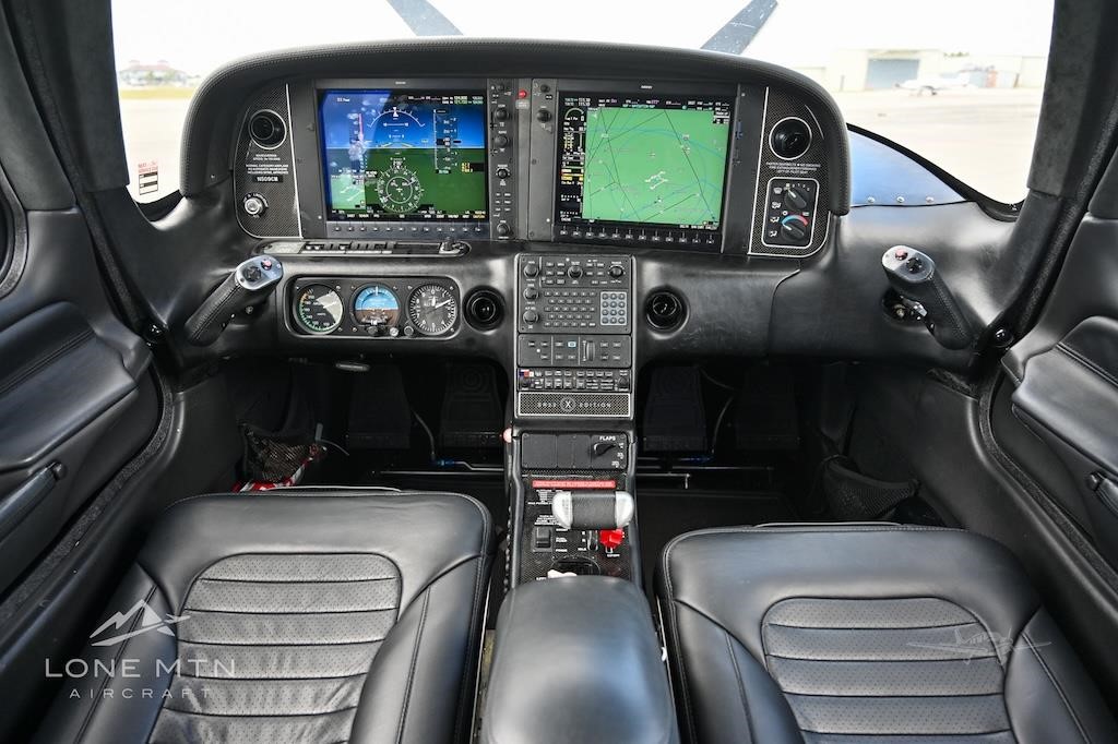 Cirrus SR22