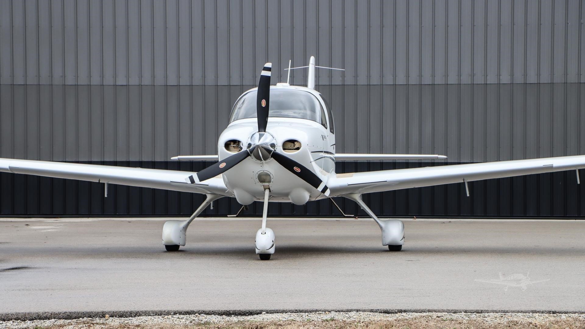 Cirrus SR20