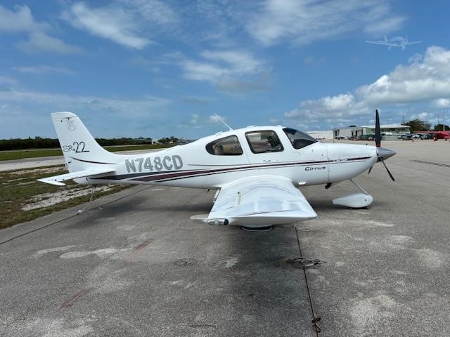 Cirrus SR22