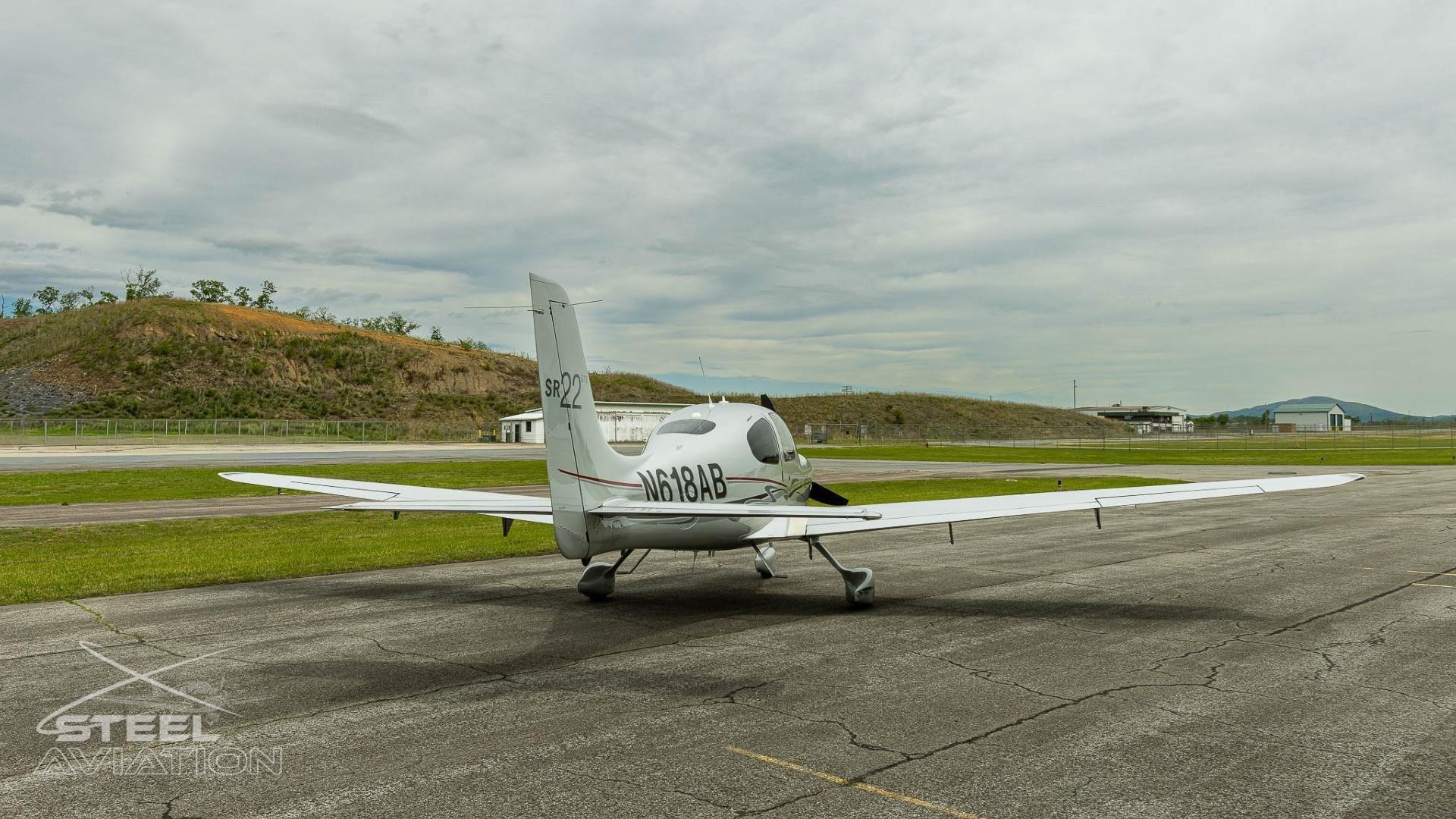 Cirrus SR22