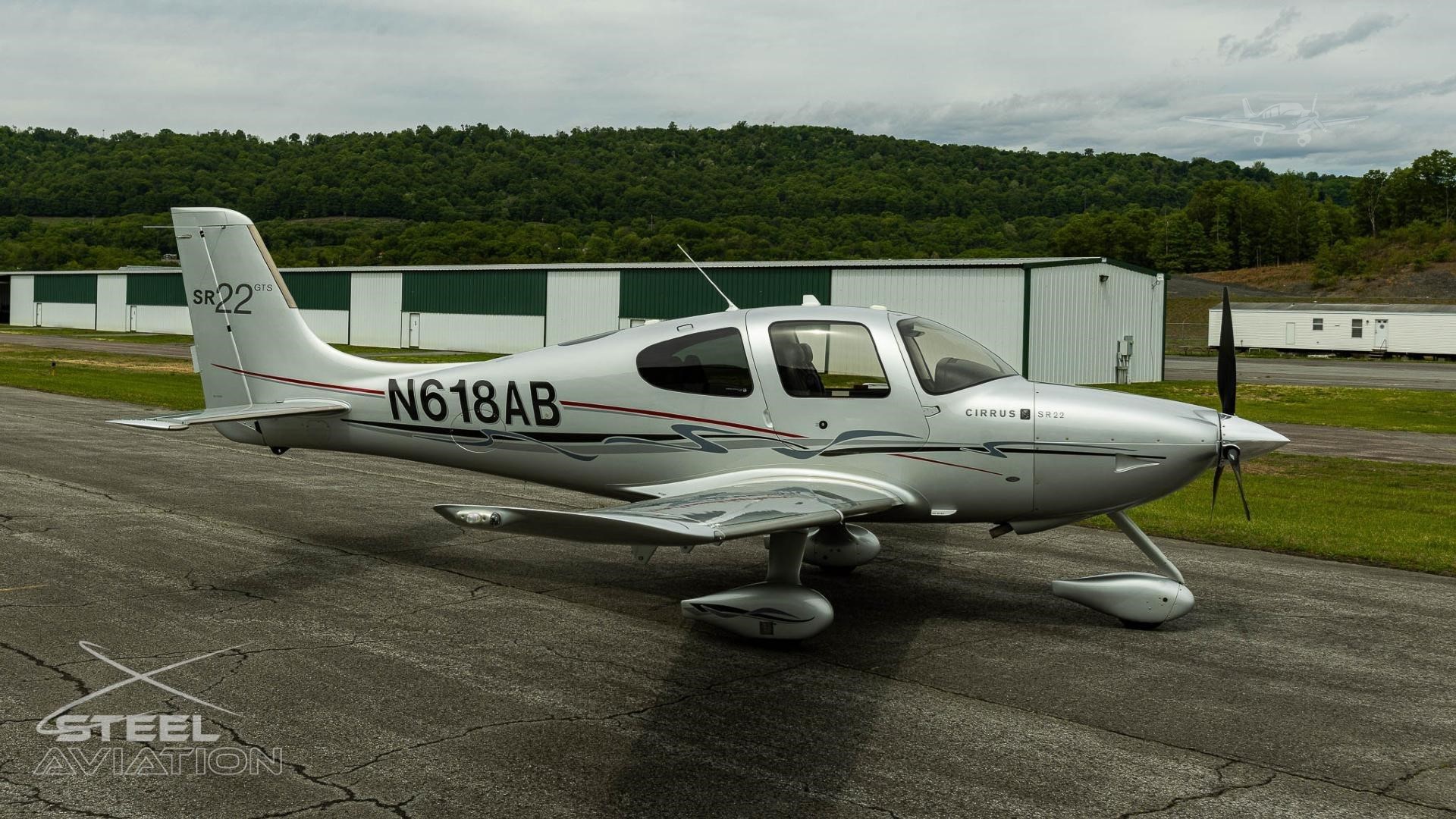 Cirrus SR22