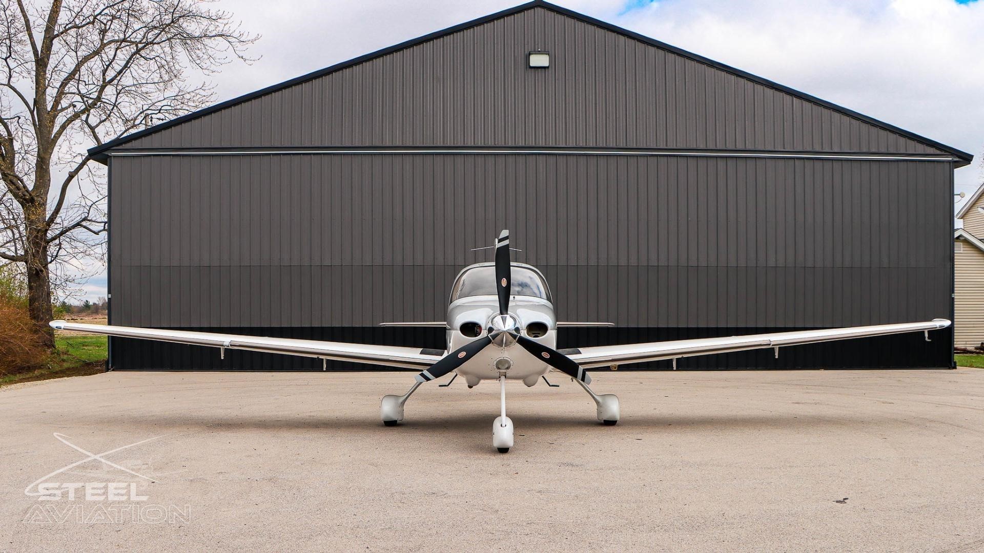 Cirrus SR22