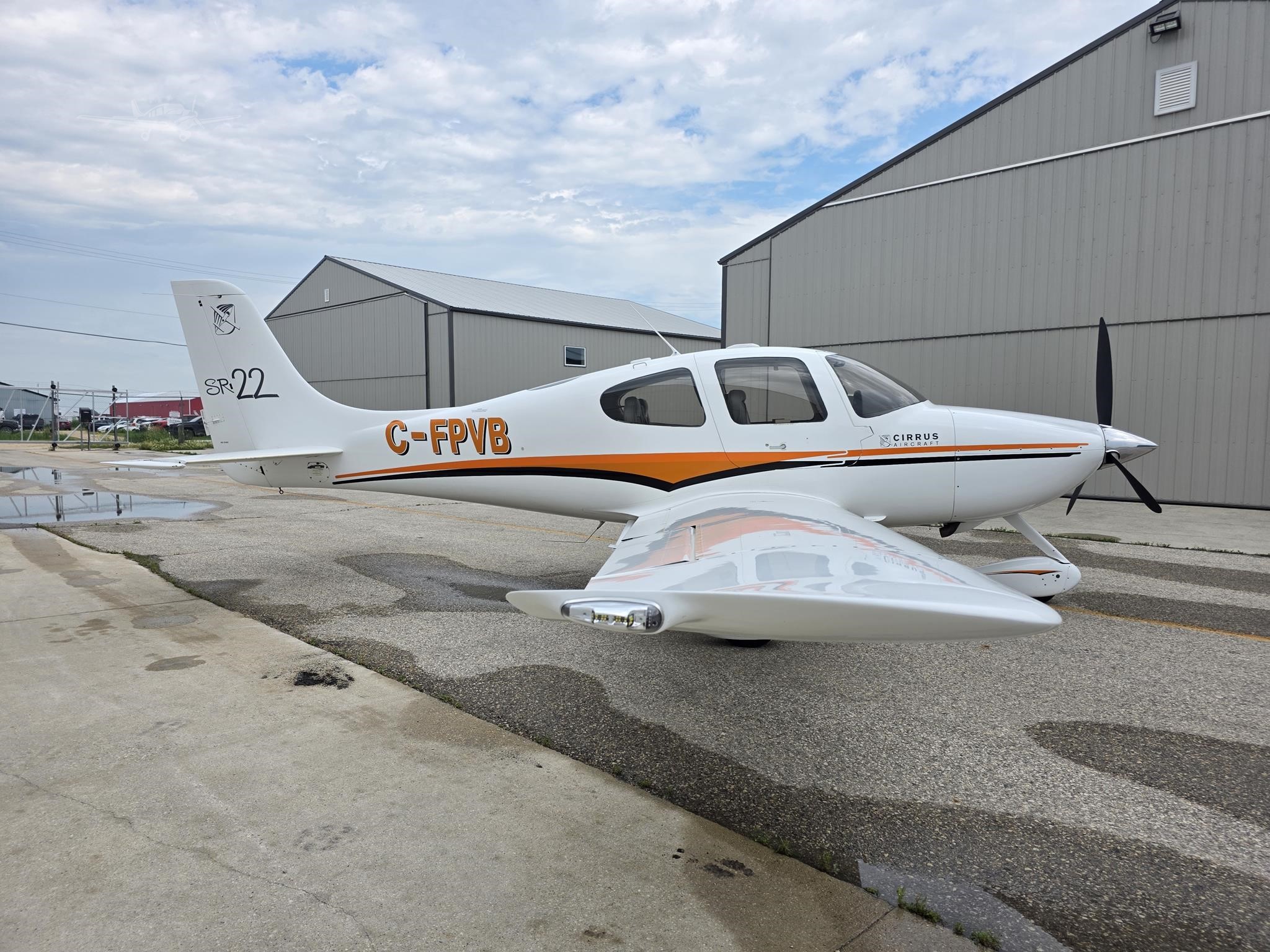 Cirrus SR22