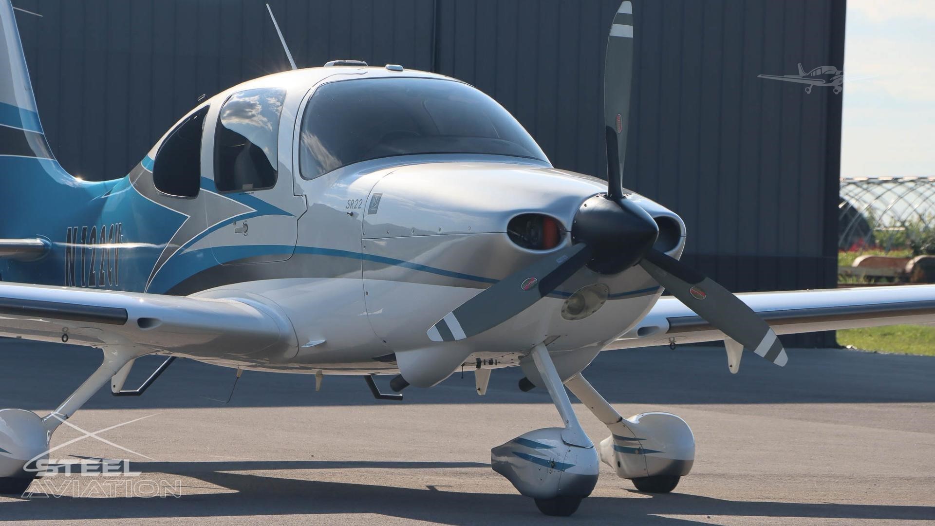 Cirrus SR22