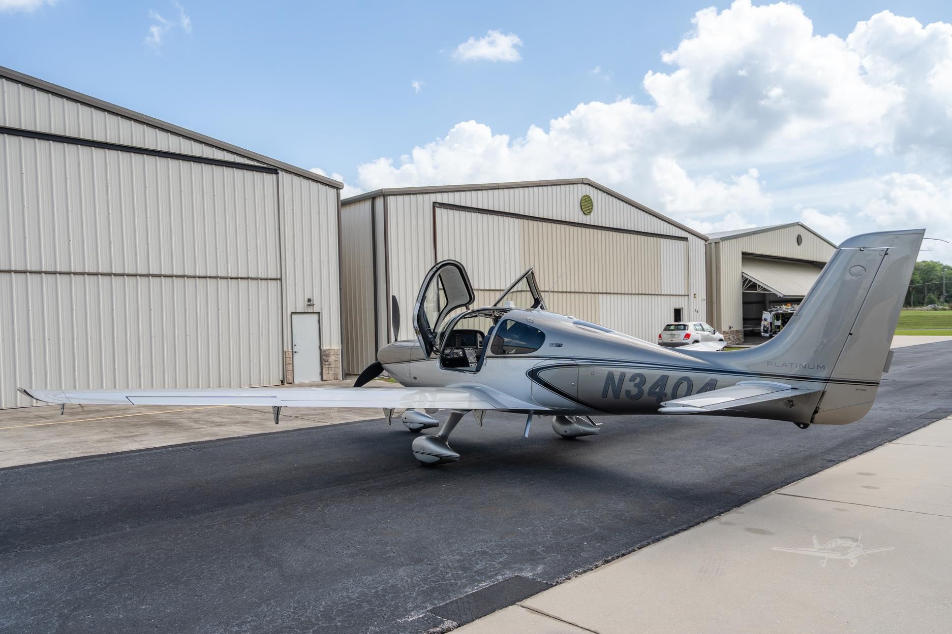 Cirrus SR22