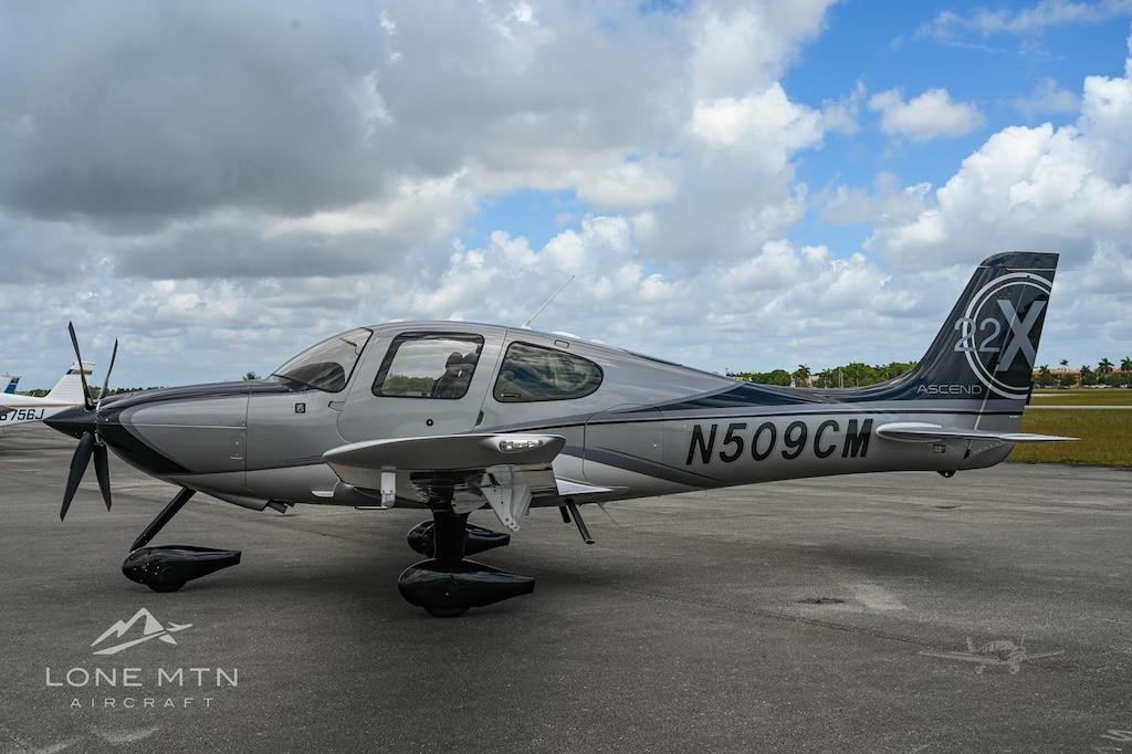Cirrus SR22