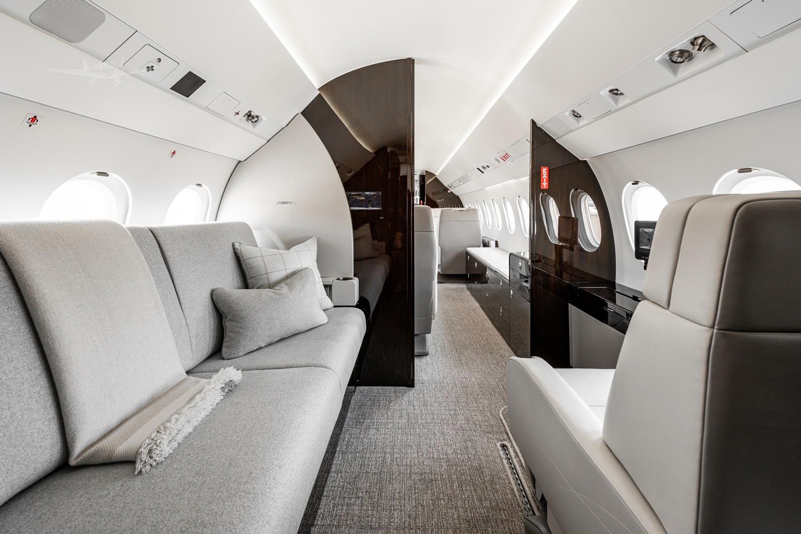 Falcon 900DX
