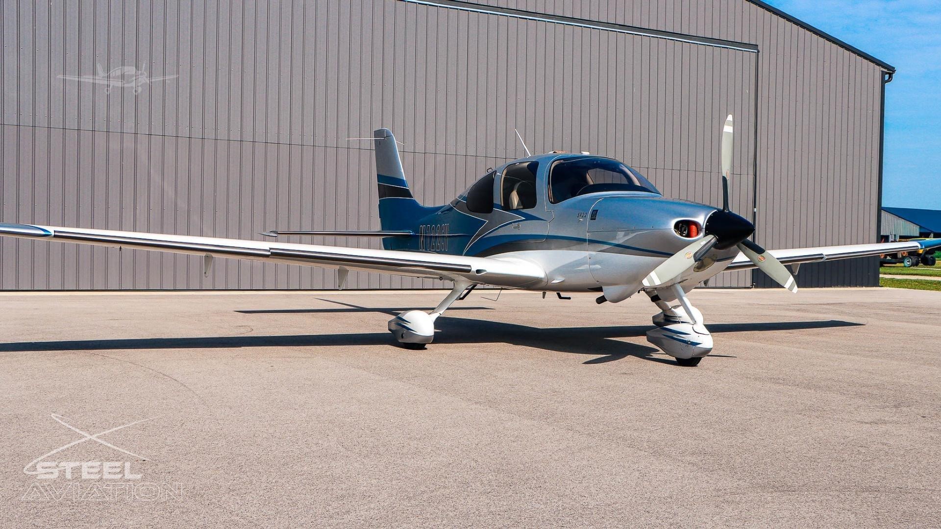 Cirrus SR22