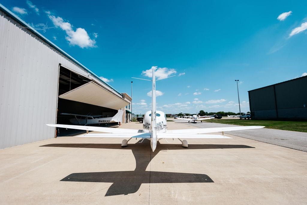 Cirrus SR22