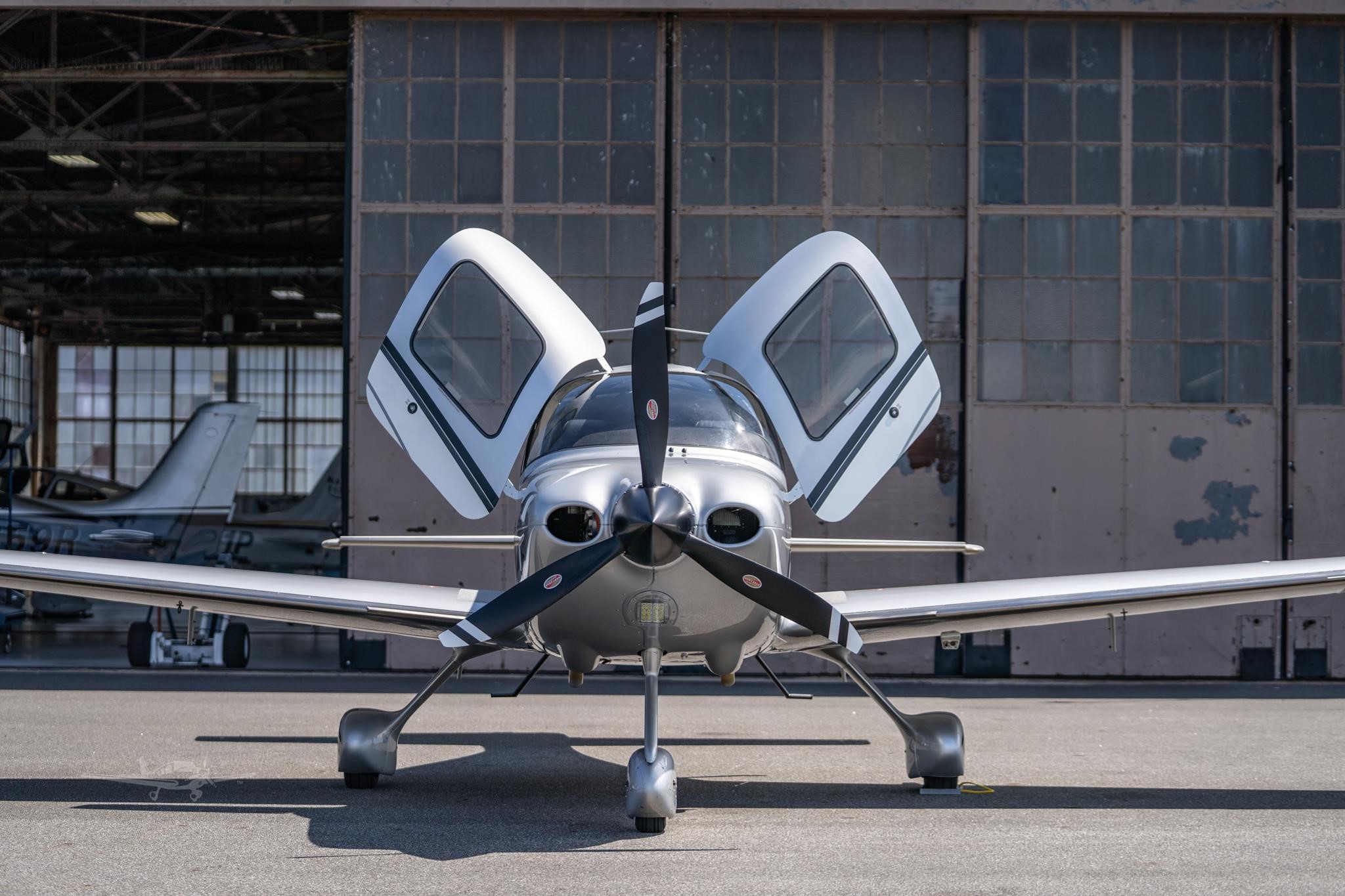Cirrus SR22