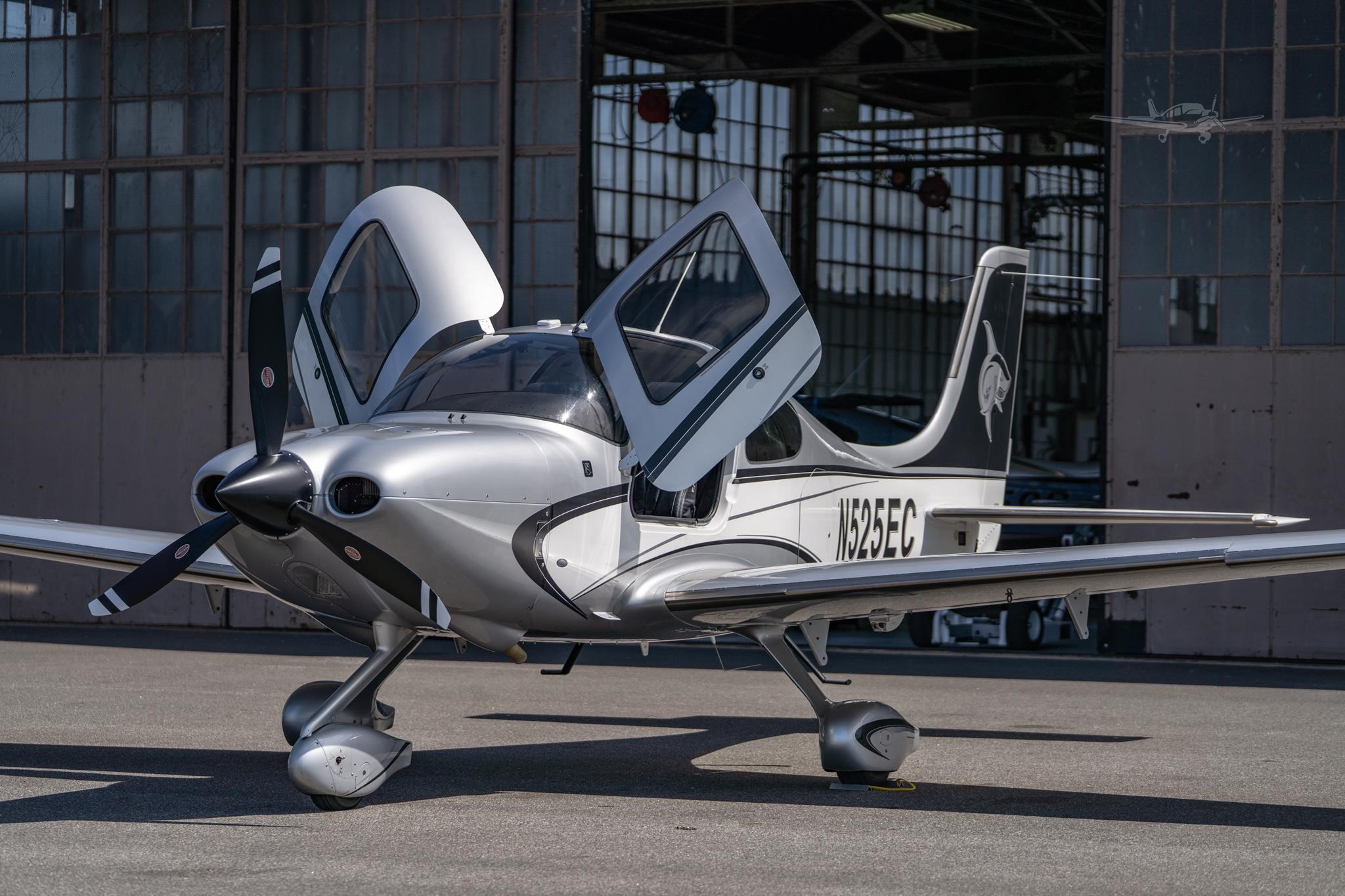 Cirrus SR22