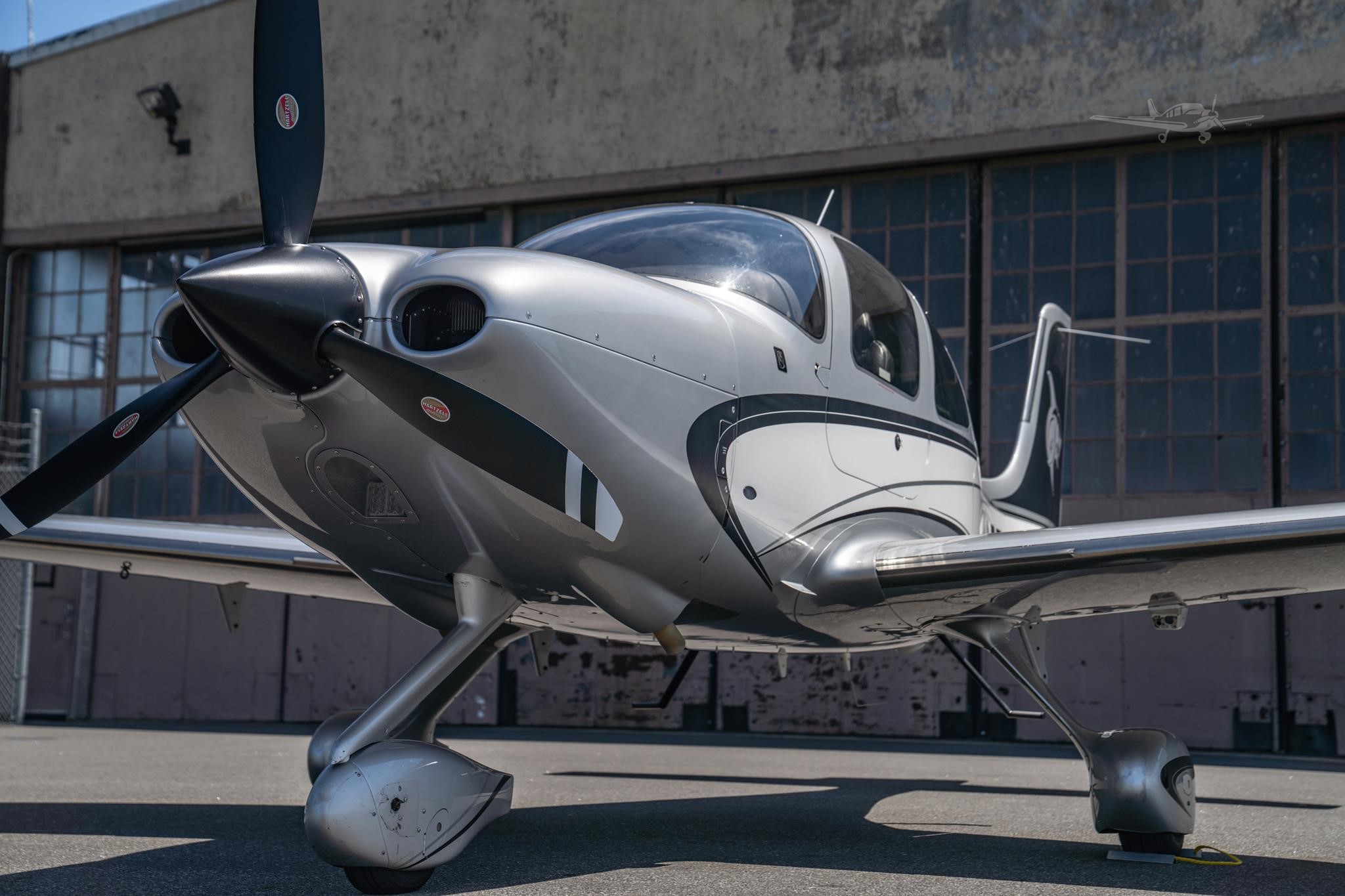 Cirrus SR22