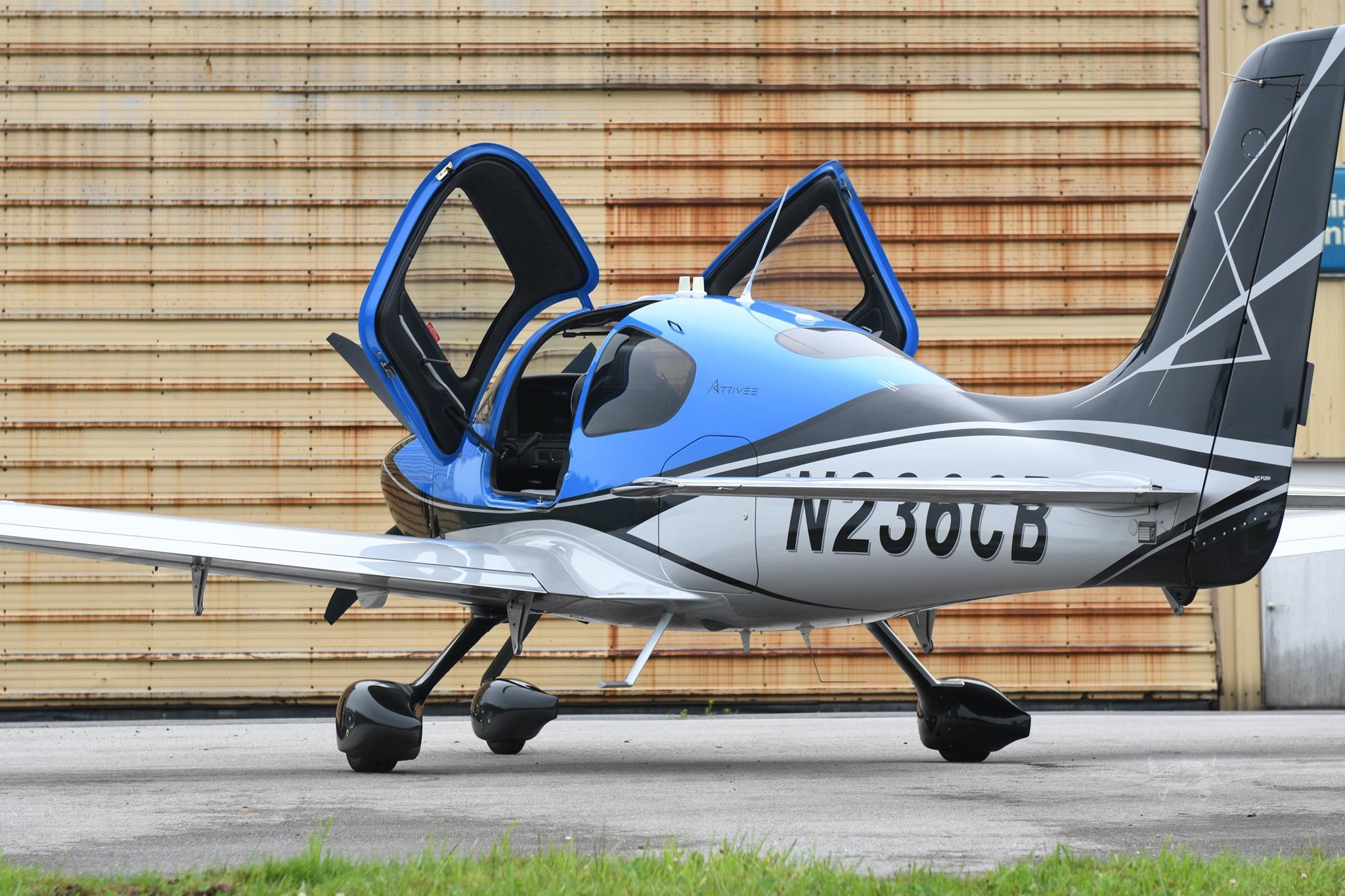 Cirrus SR22