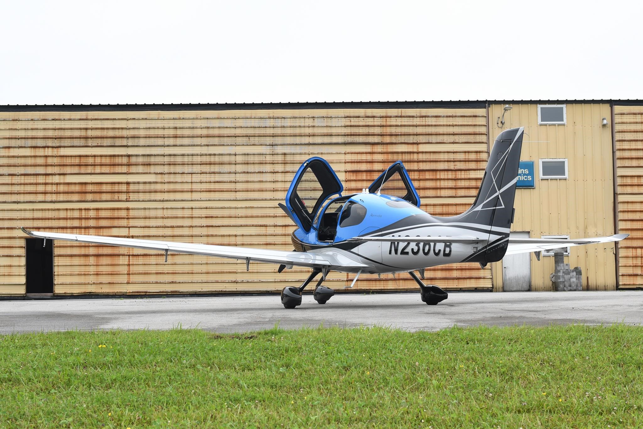Cirrus SR22