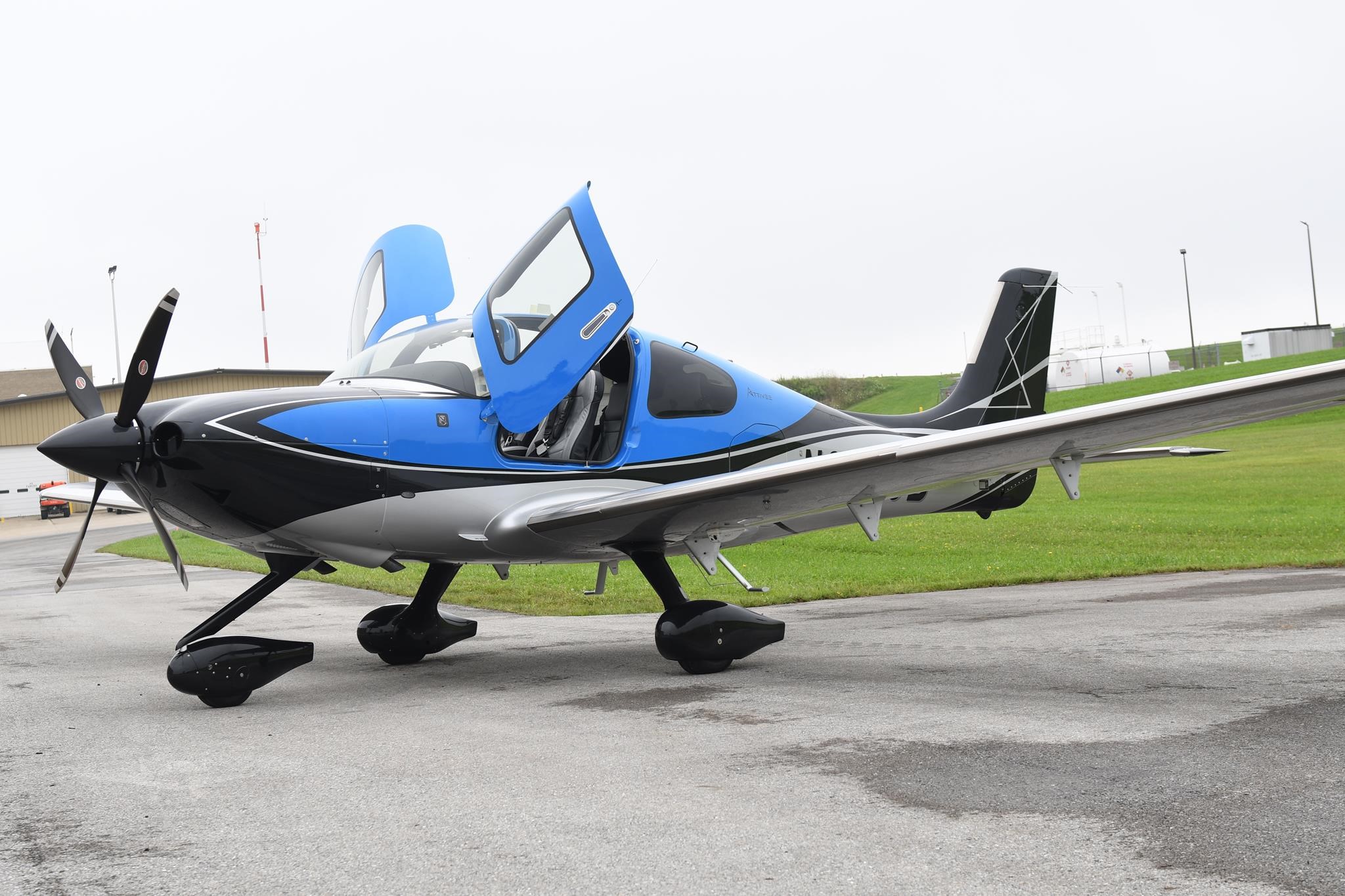 Cirrus SR22