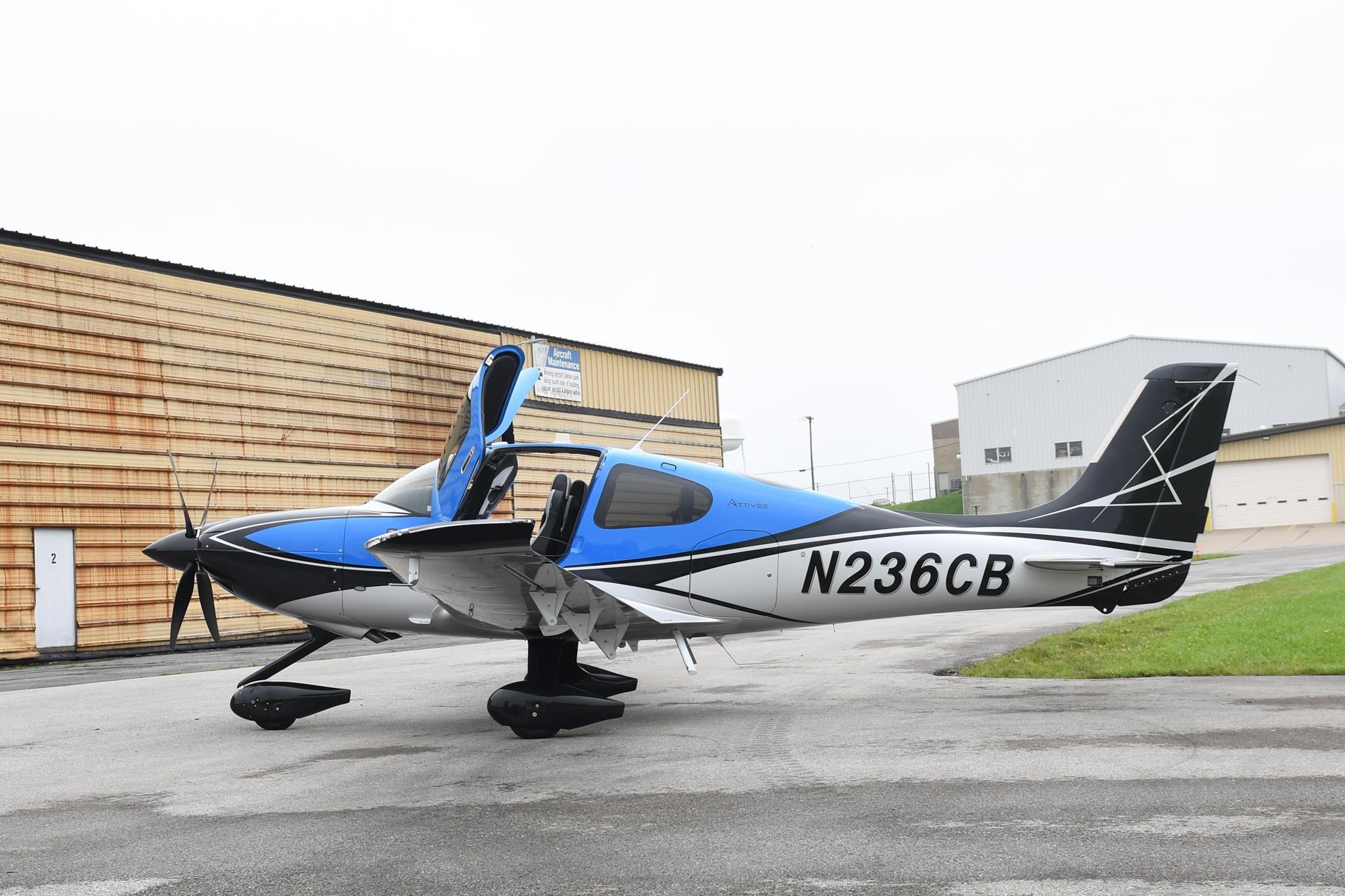 Cirrus SR22