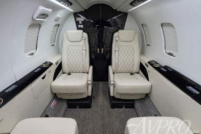 Learjet 75