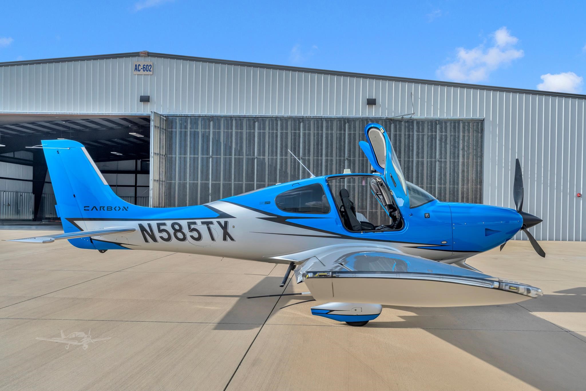 Cirrus SR22