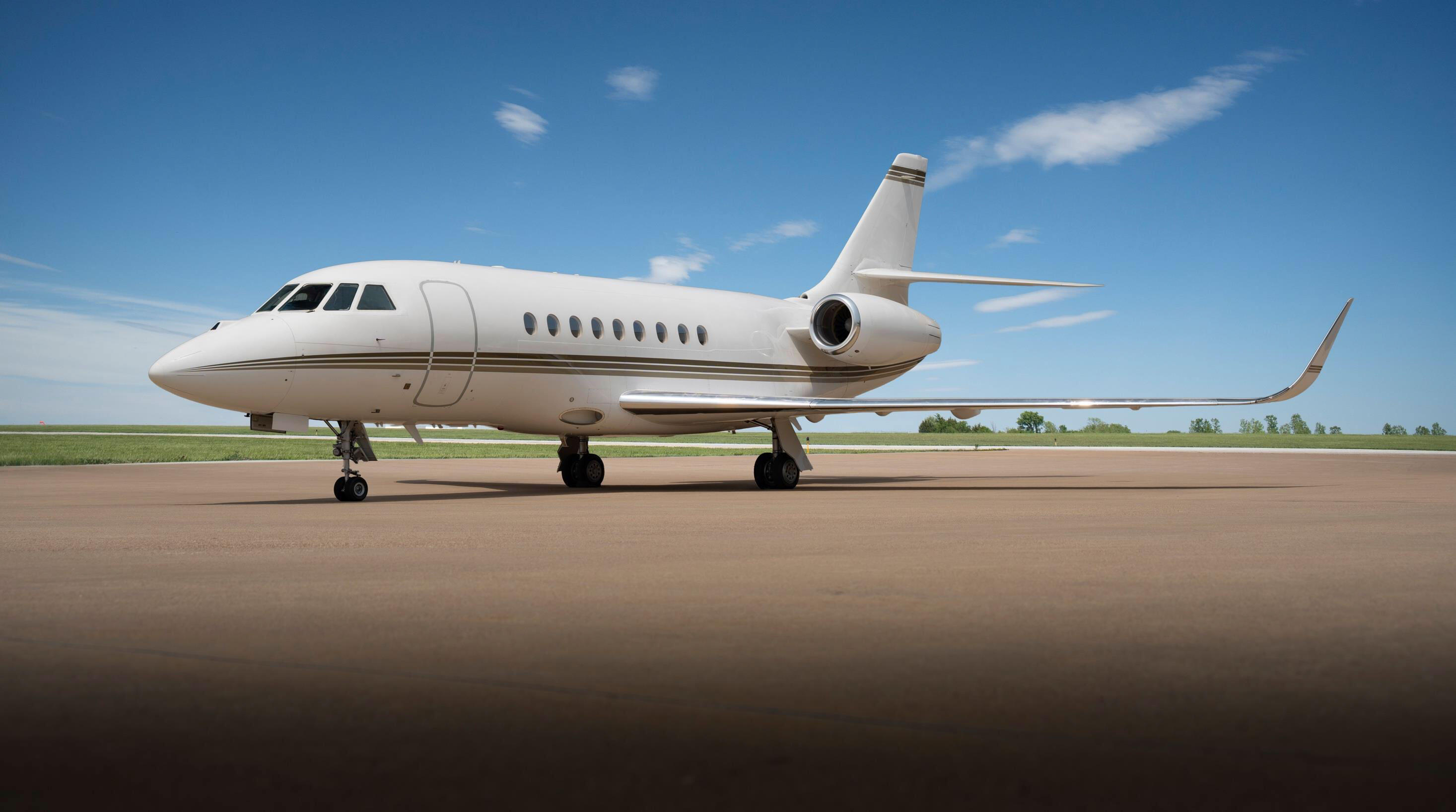Falcon 2000LX