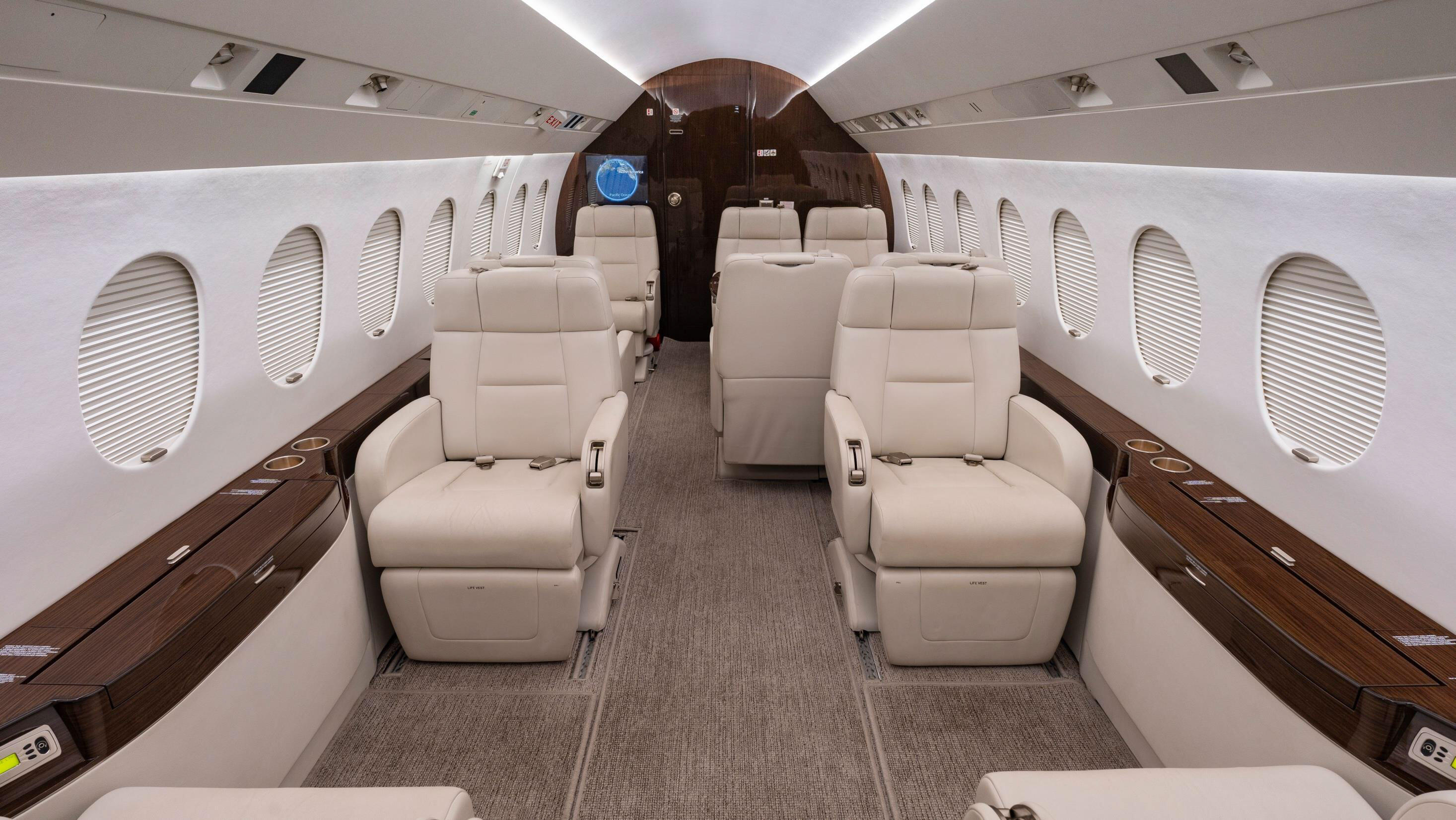 Falcon 2000LX
