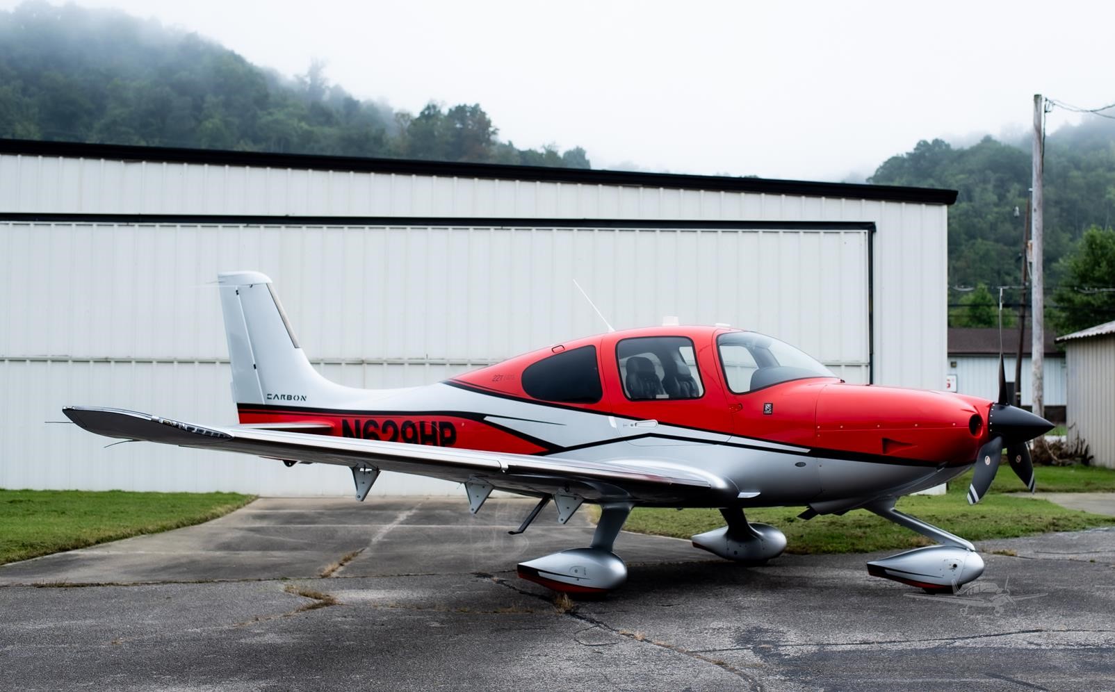 Cirrus SR22