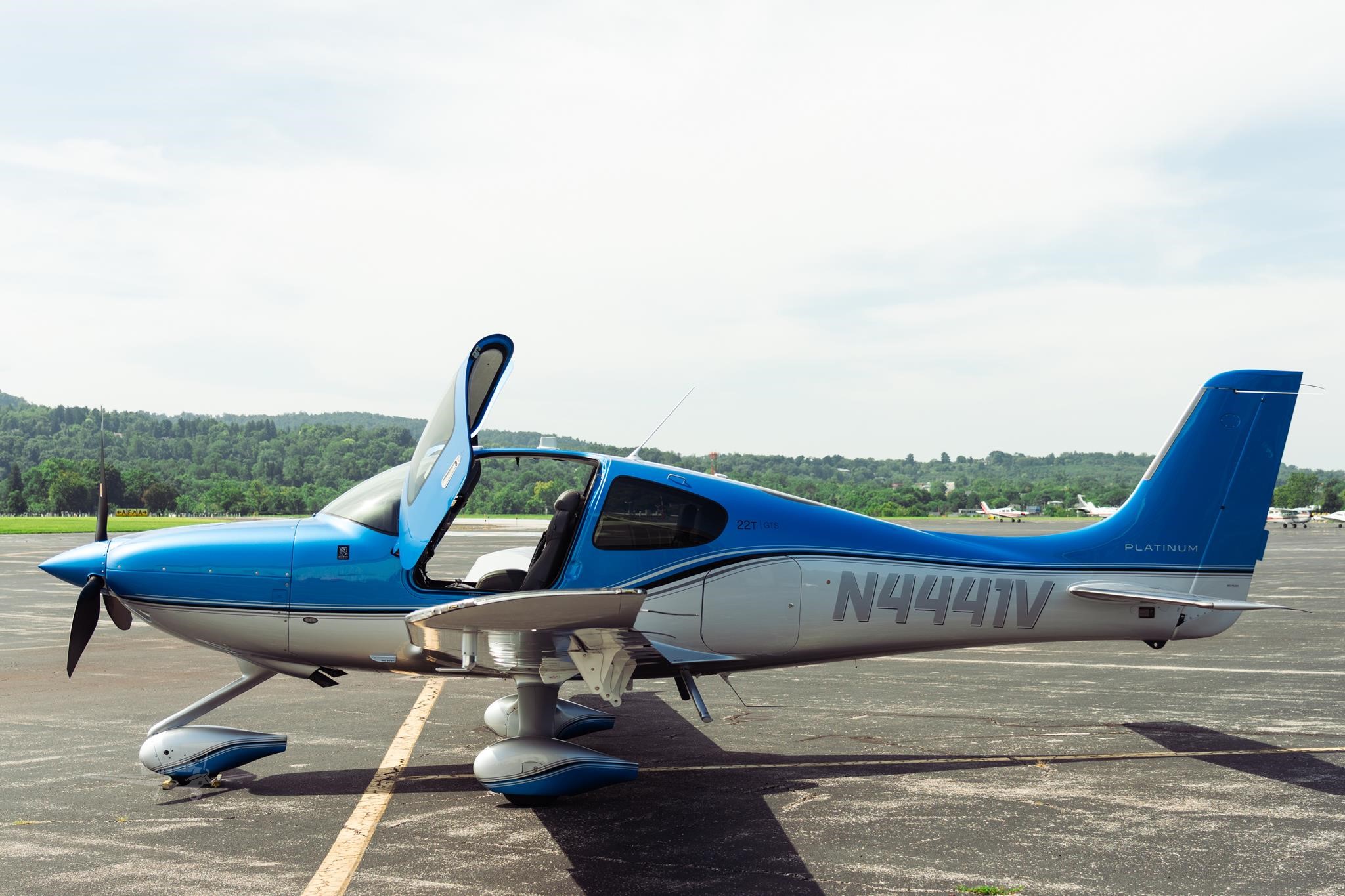 Cirrus SR22