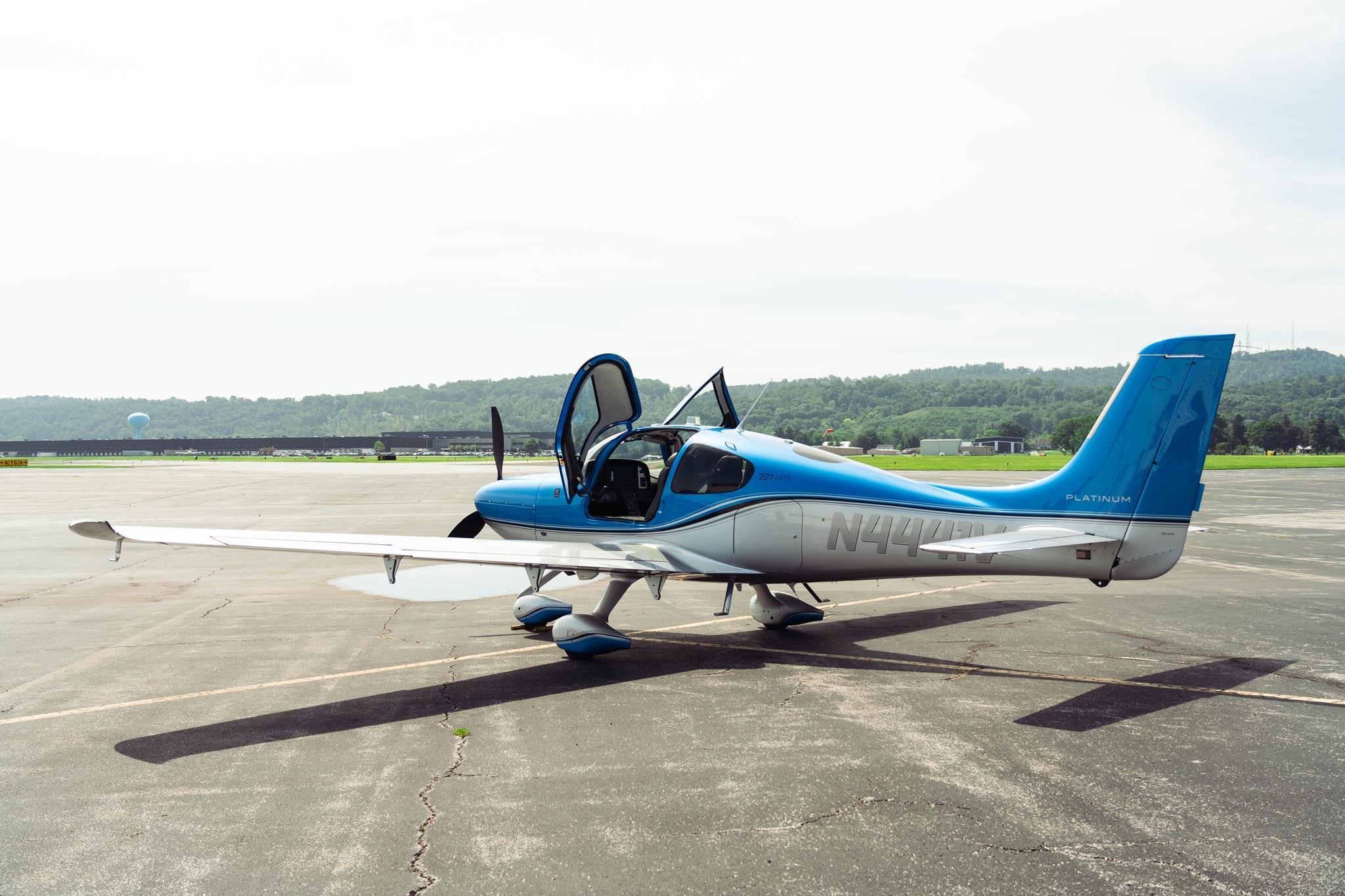 Cirrus SR22