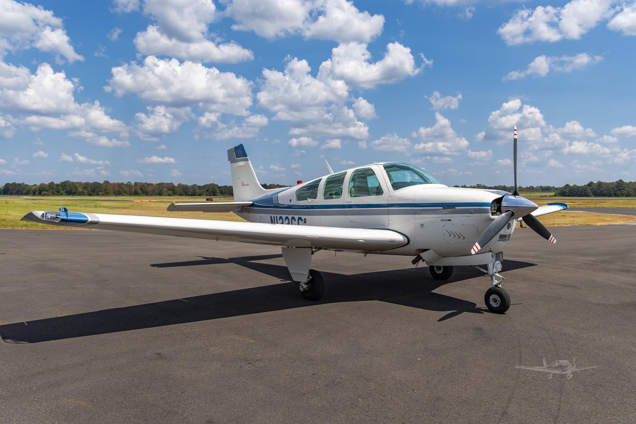 Beechcraft F33A Bonanza