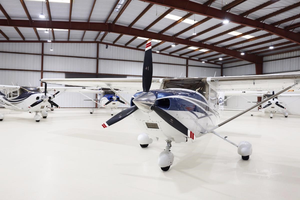 Cessna 182