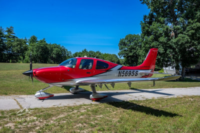 Cirrus SR22