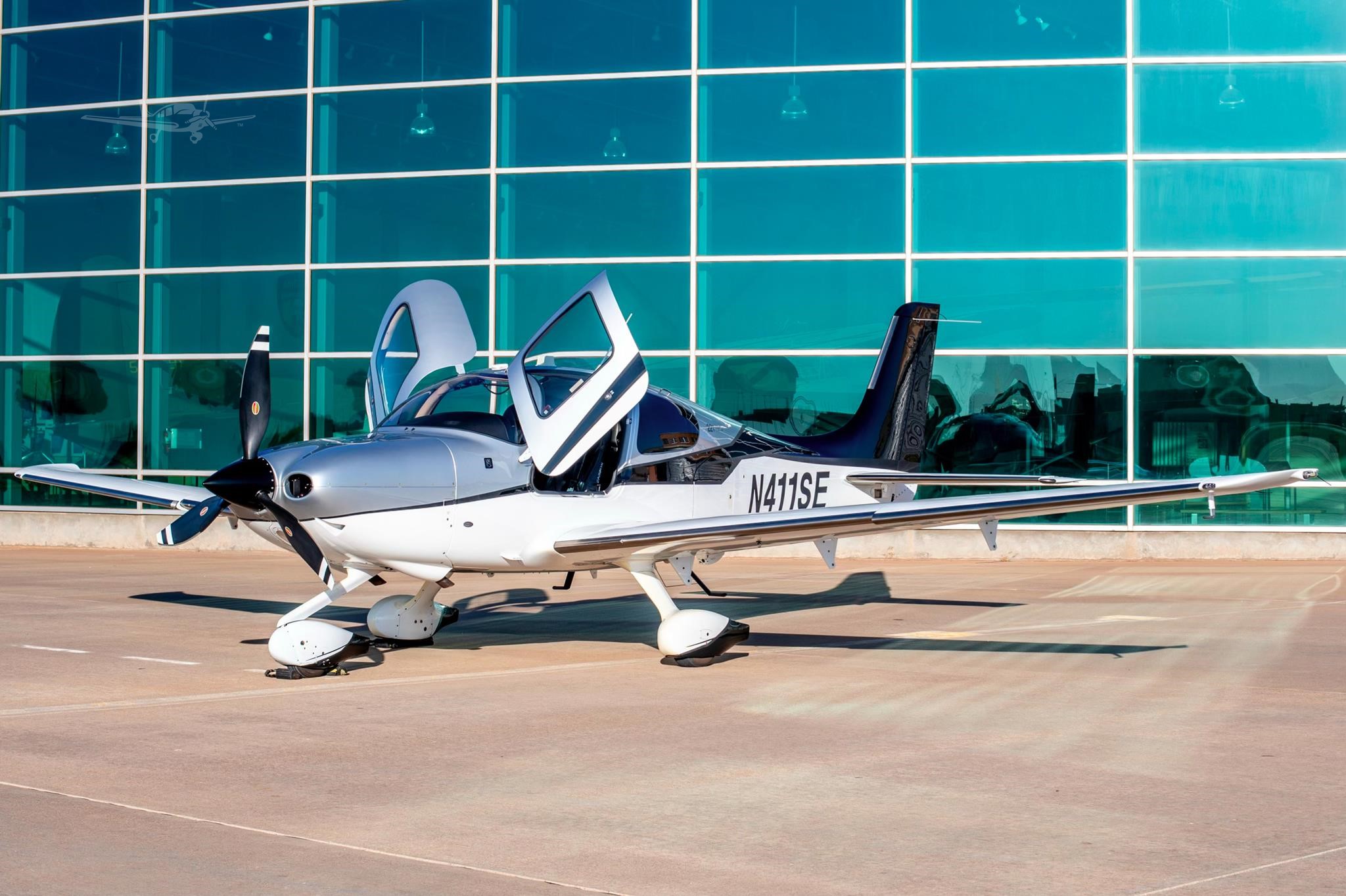 Cirrus SR22
