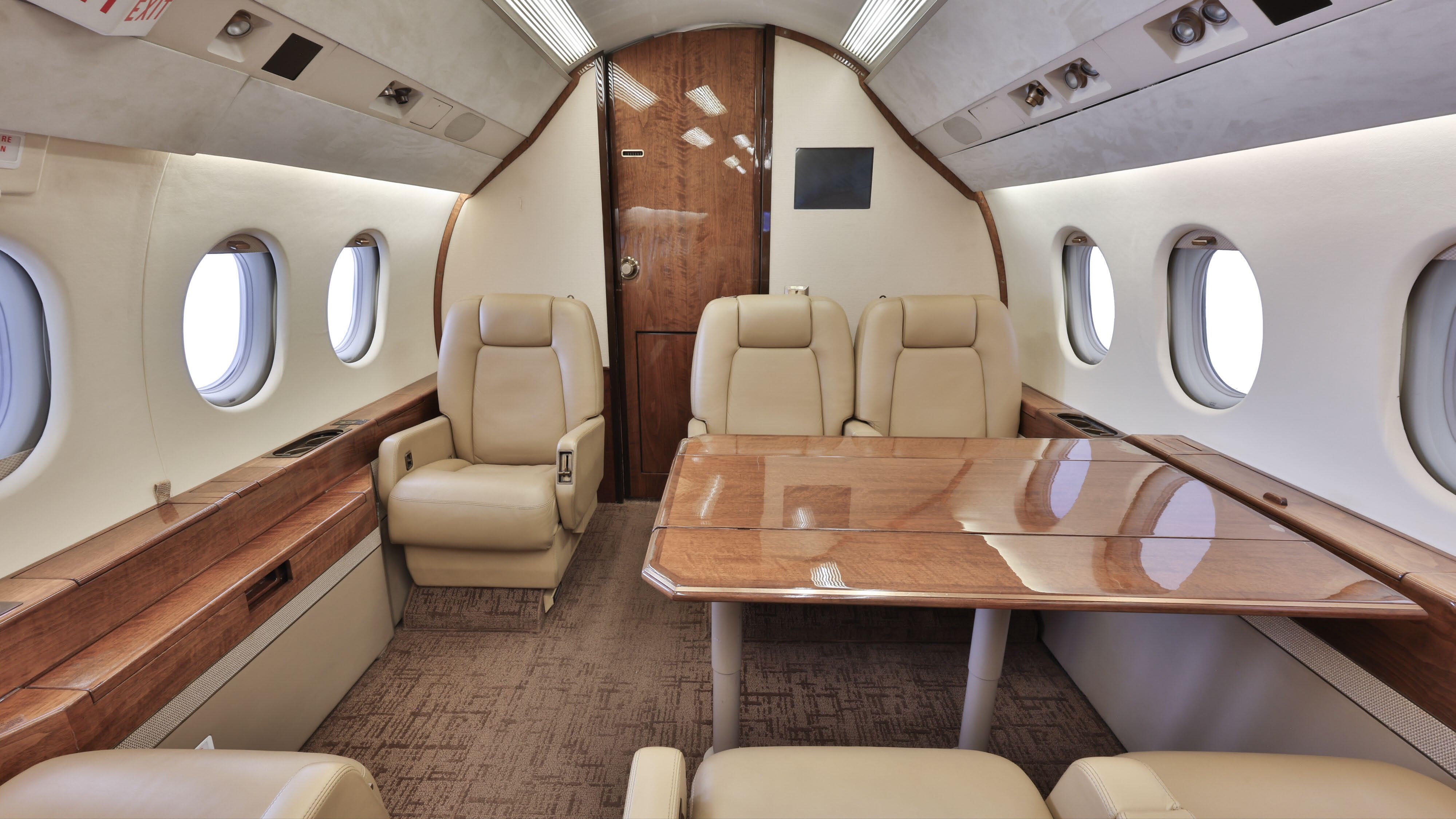 Falcon 2000