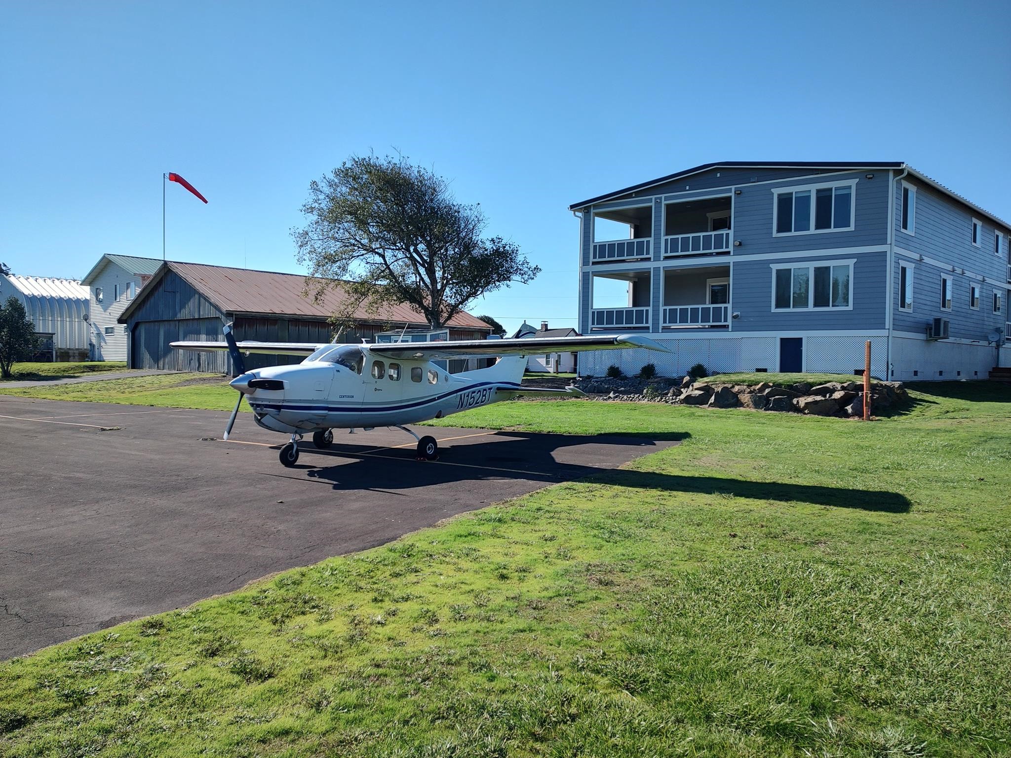 Cessna 210