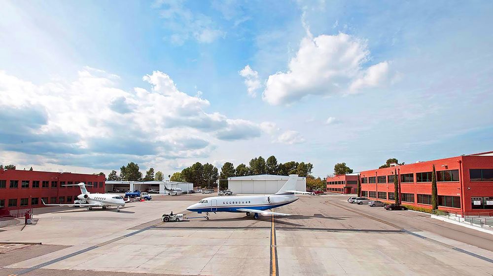 Signature Aviation Van Nuys - North — operator location image