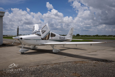 Cirrus SR22