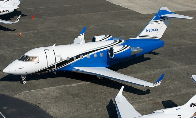 Challenger 604 (CL60) by Bombardier Aerospace
