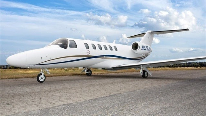 N525JN image