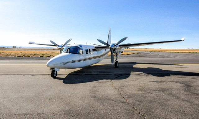 N690JK Aero Commander 690 - Spur Aviation Services, LC owned by S