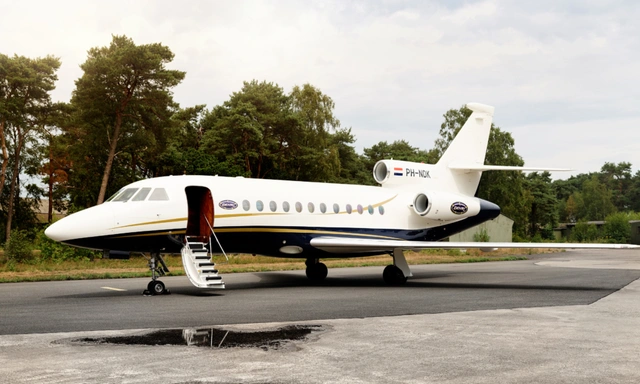 PH-NDK Falcon 900 - Exxaero owned by S/N 175