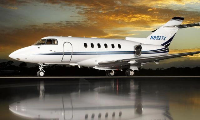 N892TX Hawker 800XP - Plus One Air owned by S/N 258592