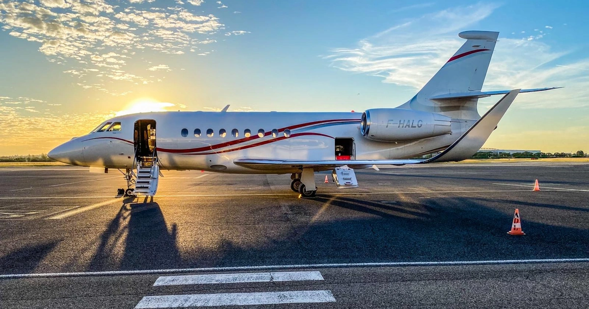F-HALG Falcon 2000LXS - Barnes Ixair owned by S/N 290
