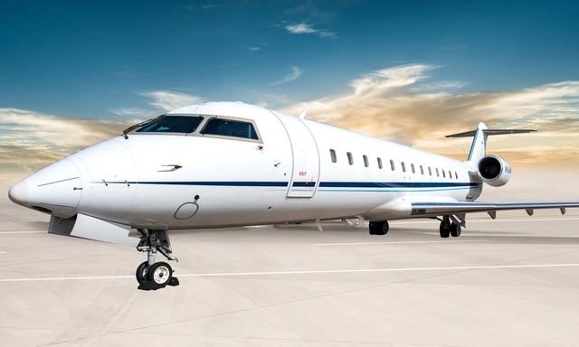 N168SW Challenger 850 - Cirrus Aviation Services owned by S/N 8075