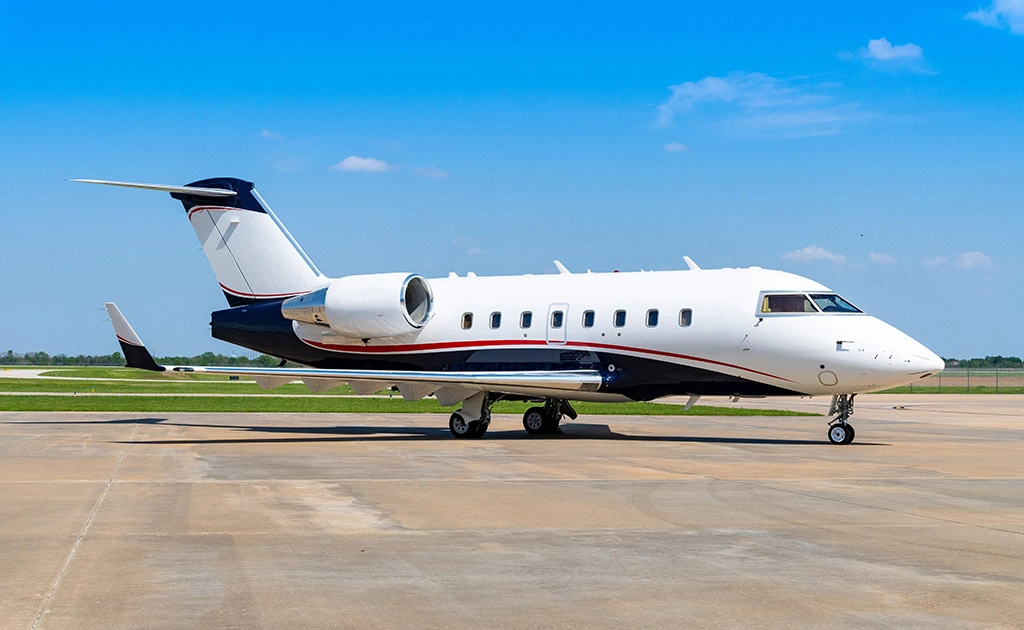 N604PW Challenger 604 - Solairus Aviation owned by S/N 5638
