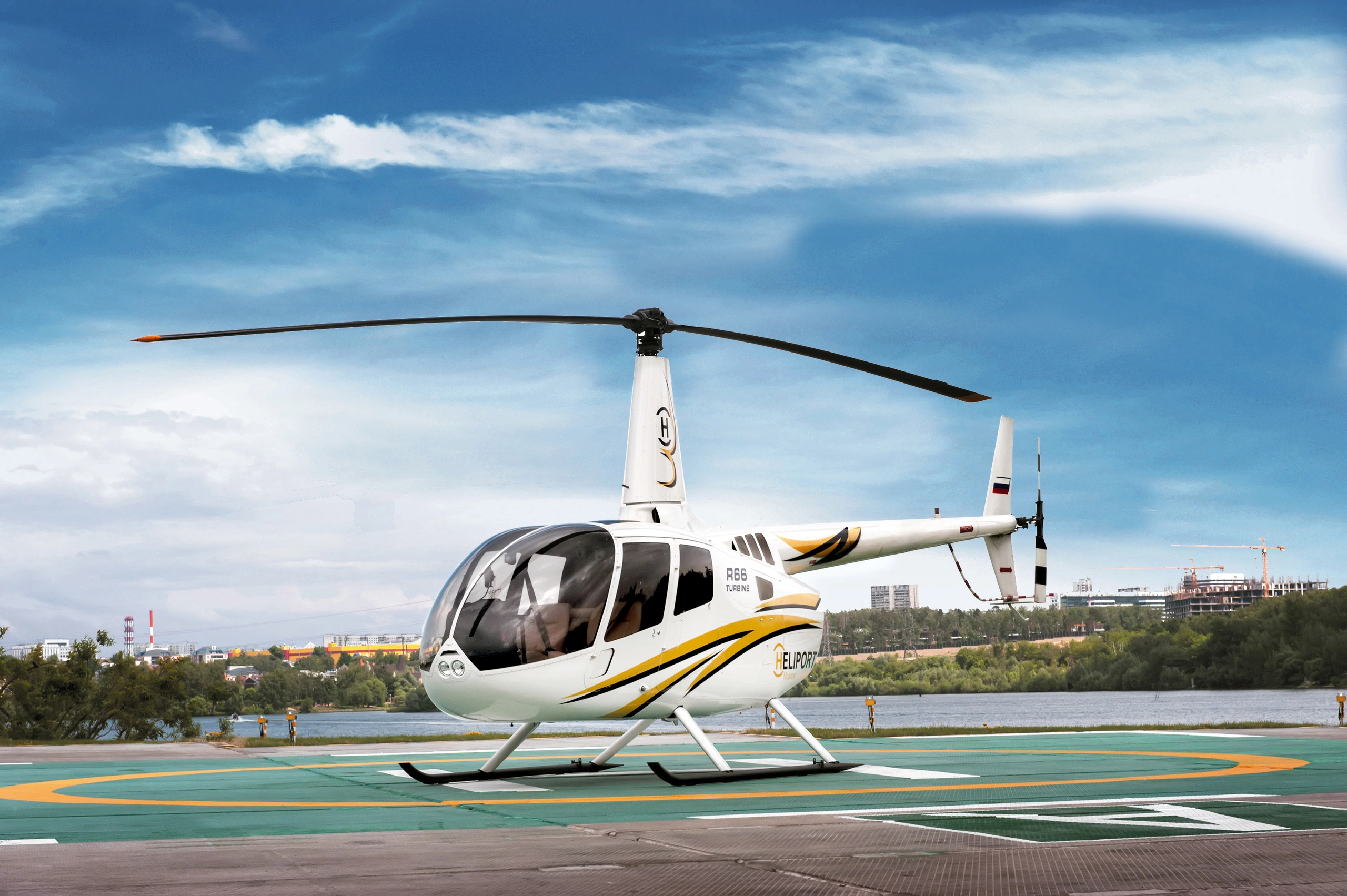 ジャイロコプターロビン Robinson R66 (R66) by Robinson Helicopter Company