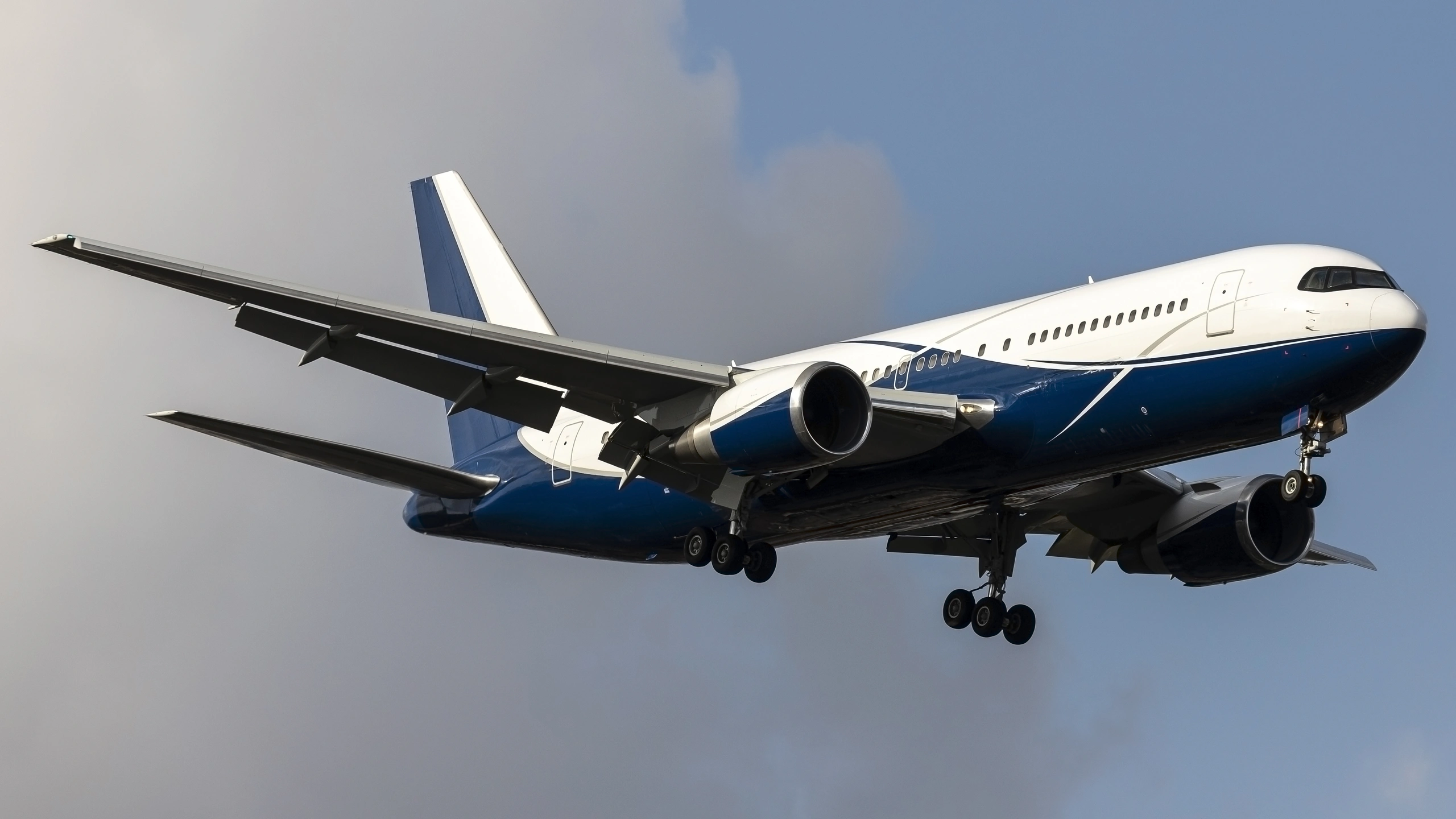 Boeing 767-300 (B763) by Boeing