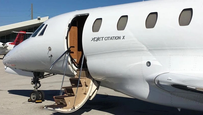 N717XJ image