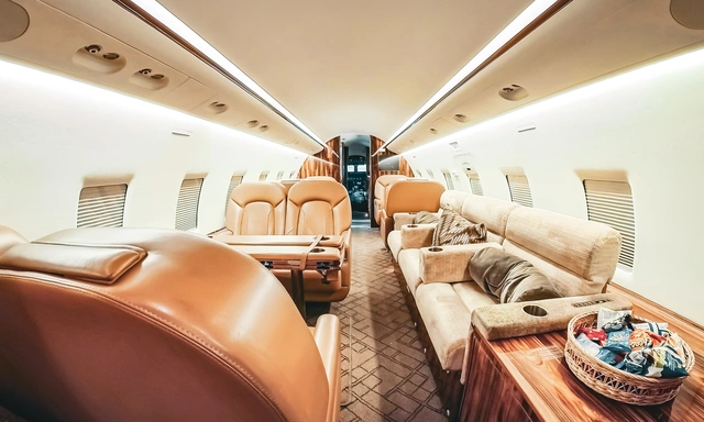 N529KF Challenger 604 - SAI Flight Service, Inc. owned by S/N 5477